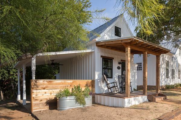 Mustard Seed B&B On The Llano Екстер'єр фото