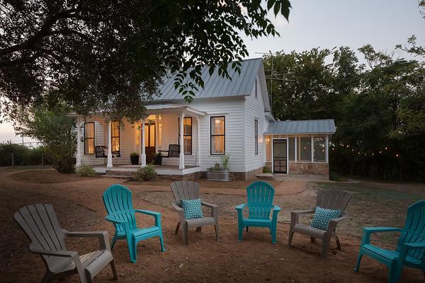 Mustard Seed B&B On The Llano Екстер'єр фото