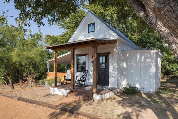 Mustard Seed B&B On The Llano Екстер'єр фото